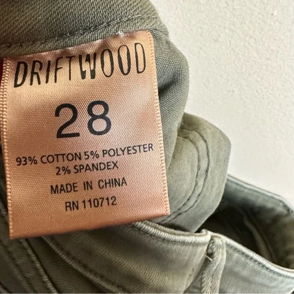 Driftwood Pants Colette Roads End Flannel Cuffs Green Jeans Women’s Size 28 - Picture 10 of 15